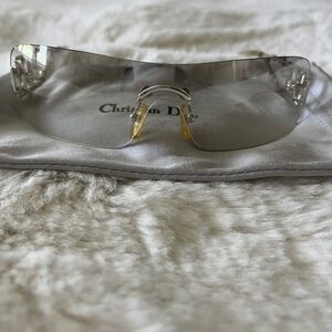 🩷RARE🩷 Dior fire, gold plated (white gold) rimless sunglasses